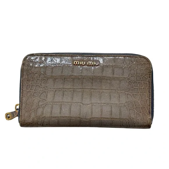 Miu Miu Crocodile Wallet Womens Embossed Leather Zip Around Gray Gold Luxury - Picture 1 of 9